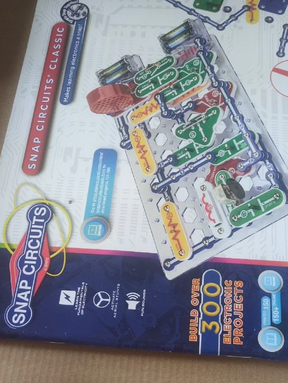Snap Circuits Classic Electronics Kit – Multicolor Learning Set